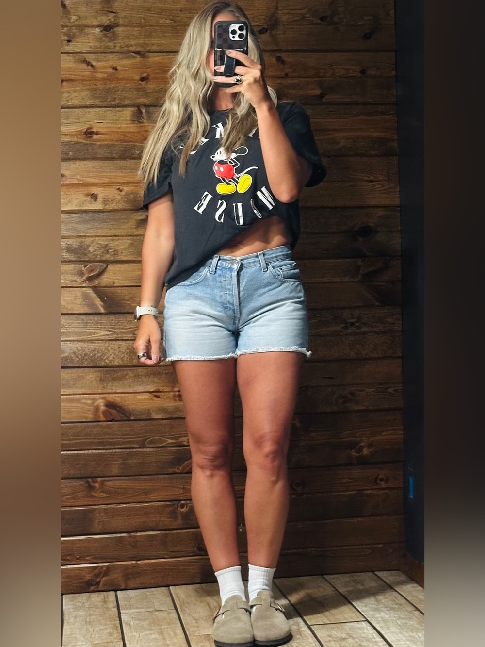 Vintage 1990’s American Eagle Outfitters Denim Button-fly Shorts 2R